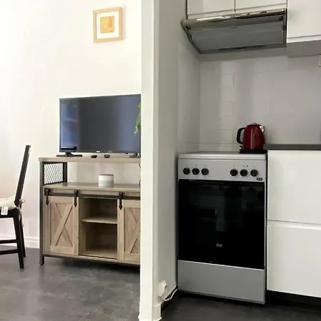 Balcon, Centre Ville, Proximité Plages, Commerces, Restaurants, Musées... Antibes