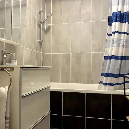 Апартаменты Balcon, Centre Ville, Proximite Plages, Commerces, Restaurants, Musees... *