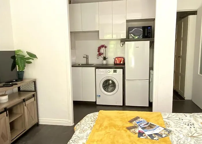 شقة Balcon, Centre Ville, Proximite Plages, Commerces, Restaurants, Musees...