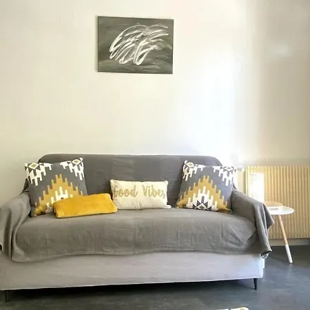 Balcon, Centre Ville, Proximite Plages, Commerces, Restaurants, Musees... *