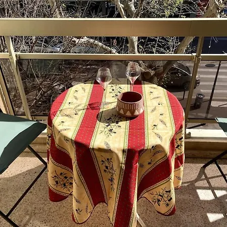 Balcon, Centre Ville, Proximite Plages, Commerces, Restaurants, Musees... * Antibes